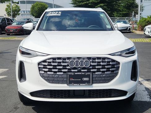 Certified 2025 Audi Q5 Premium w/ Convenience Package AWD/4WD image 8
