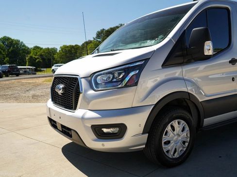 Used 2023 Ford Transit 350 XLT RWD image 17