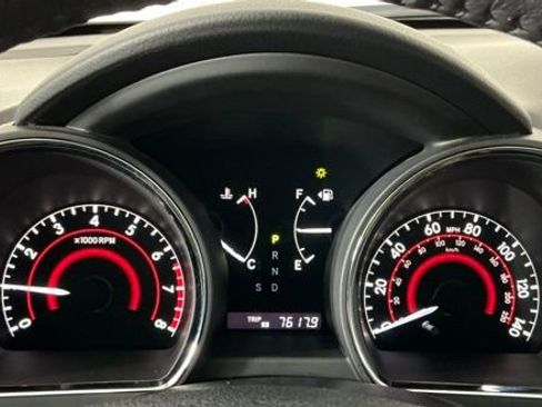 Used 2013 Toyota Highlander SE FWD image 17