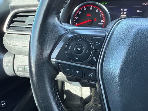 Used 2019 Toyota Camry XSE image 23