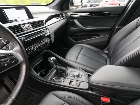 Used 2018 BMW X1 xDrive28i w/ Convenience Package AWD/4WD image 19