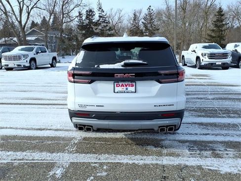 Used 2025 GMC Acadia Elevation image 4