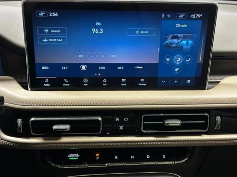 Used 2022 Lincoln Nautilus Reserve AWD/4WD image 35