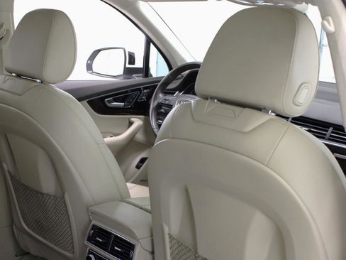 Used 2019 Audi Q7 3.0T Prestige w/ Prestige Package image 45
