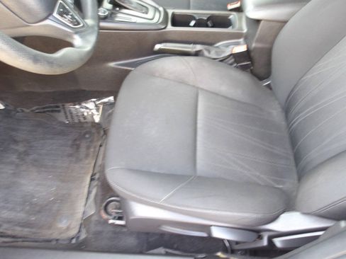 Used 2017 Ford Focus SE FWD image 19