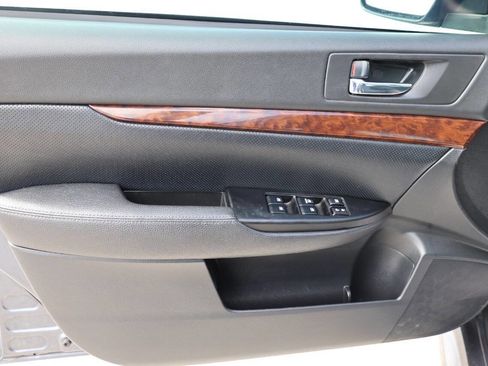 Used 2014 Subaru Legacy 3.6R Limited AWD/4WD image 12