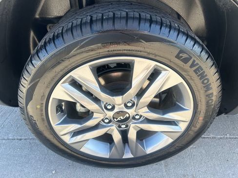 Used 2023 Kia Seltos LX AWD/4WD image 34