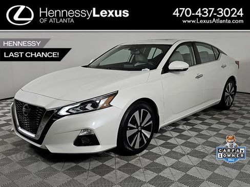 Used 2019 Nissan Altima 2.5 SV FWD image 1