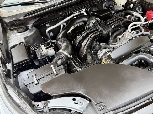 Used 2025 Subaru Outback Premium AWD/4WD image 16