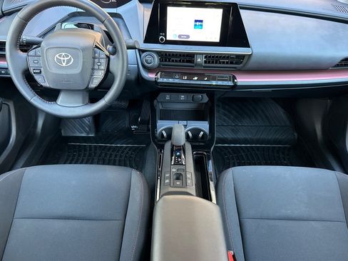 Used 2024 Toyota Prius Prime FWD image 14