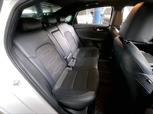 Used 2020 Kia Forte GT-Line image 20