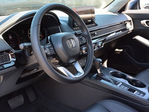 Used 2024 Honda Civic EX-L image 11