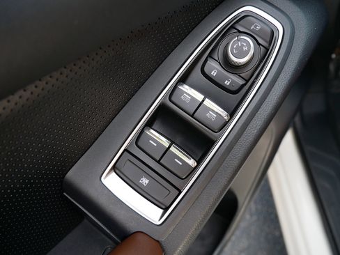 Used 2023 Subaru Ascent Touring AWD/4WD image 19
