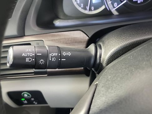 Used 2017 Honda Accord EX-L image 29