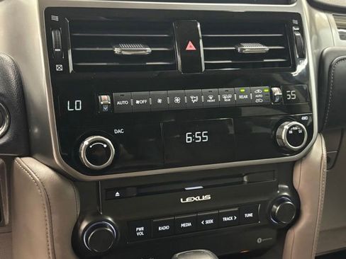 Used 2023 Lexus GX 460 Premium w/ Premium Package AWD/4WD image 29