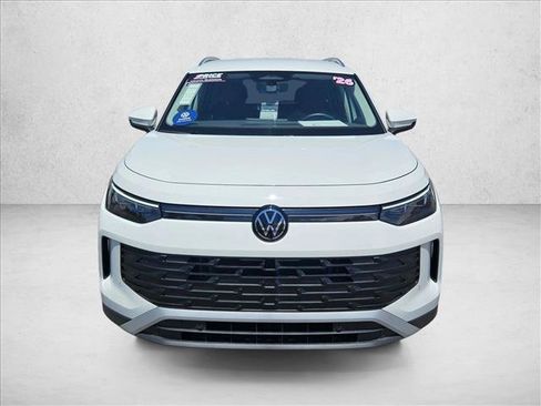 Used 2026 Volkswagen Tiguan S FWD image 2