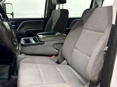 Used 2018 Chevrolet Silverado 2500 W/T w/ WT Fleet Convenience Package AWD/4WD image 33