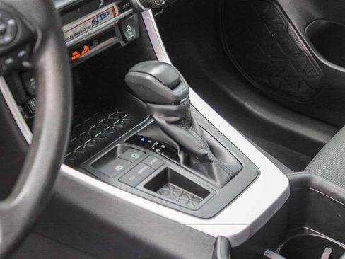 Used 2023 Toyota RAV4 XLE FWD image 17