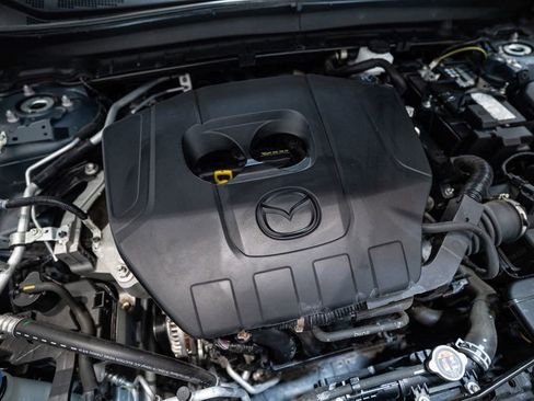 Used 2025 MAZDA CX-30 AWD 2.5 S w/ Preferred Package image 16