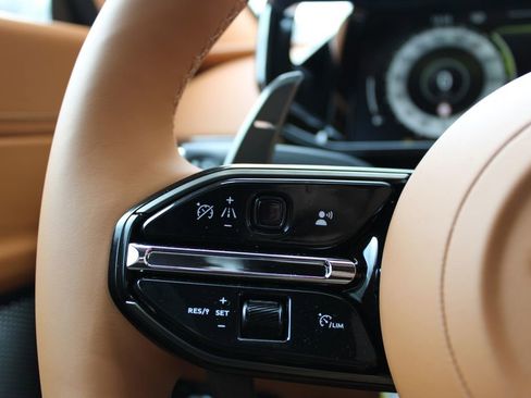 New 2026 Aston Martin V8 Vantage Convertible RWD image 12