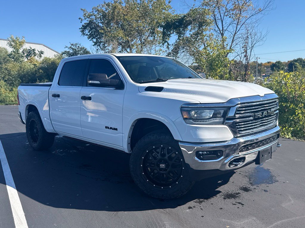 Used 2022 RAM 1500 Laramie AWD/4WD image 2