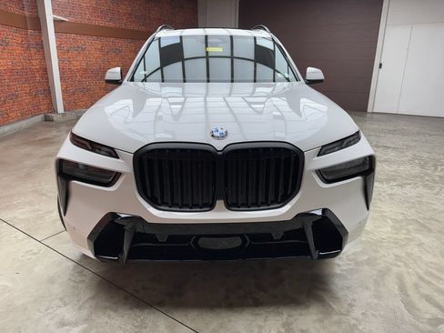 New 2027 BMW X7 xDrive40i w/ M Sport Package AWD/4WD image 8