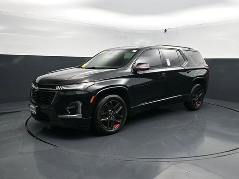Used 2023 Chevrolet Traverse Premier w/ Redline Edition AWD/4WD image 4