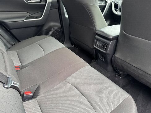 Used 2025 Toyota RAV4 XLE image 15