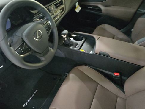 New 2025 Lexus ES 350 w/ Premium Package image 12