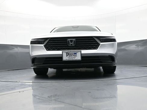 Used 2025 Honda Accord Sport image 26