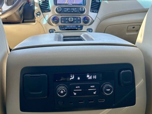 Used 2017 GMC Yukon Denali w/ Open Road Package AWD/4WD image 31
