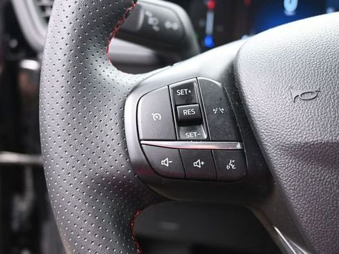 Used 2025 Ford Escape ST-Line AWD/4WD image 18