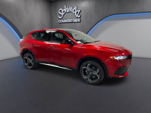 New 2026 Alfa Romeo Tonale w/ Active Assist Package AWD/4WD image 2
