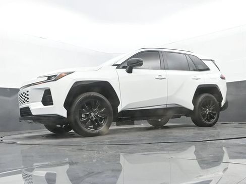 Used 2026 Toyota RAV4 SE AWD/4WD image 26