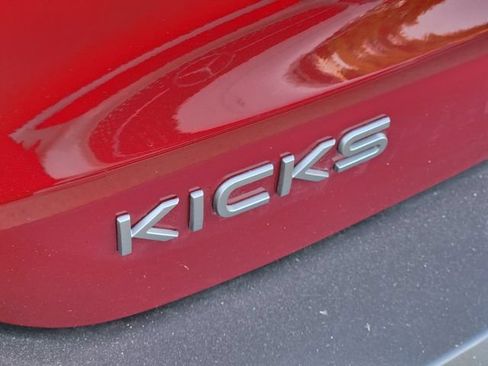 Used 2026 Nissan Kicks SV FWD image 10