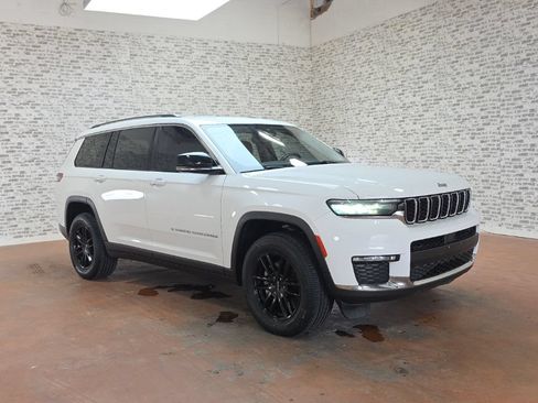 Used 2021 Jeep Grand Cherokee L Limited AWD/4WD image 1