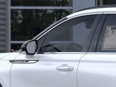 New 2026 Lincoln Corsair Premiere image 20