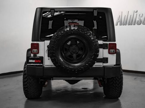 Used 2015 Jeep Wrangler Sport w/ Connectivity Group AWD/4WD image 10