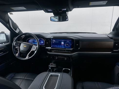 Used 2022 Chevrolet Silverado 1500 High Country AWD/4WD image 24