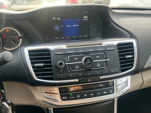 Used 2014 Honda Accord LX image 12