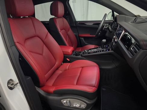 New 2026 Porsche Macan S AWD/4WD image 28