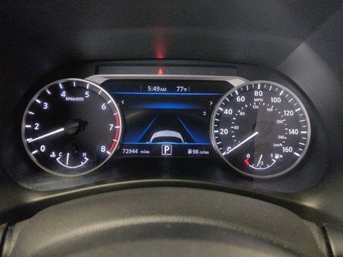 Used 2021 Nissan Sentra SR w/ SR Premium Package FWD image 23
