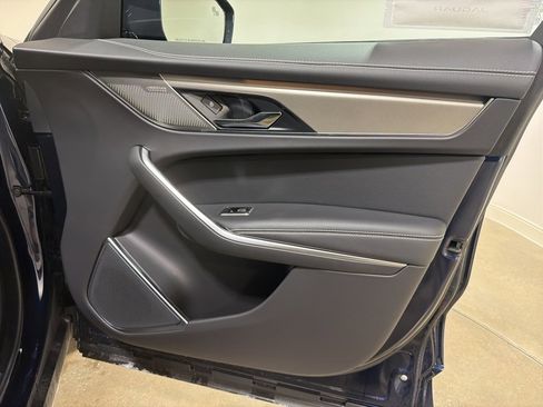 New 2026 Jaguar F-PACE R-Dynamic S image 23