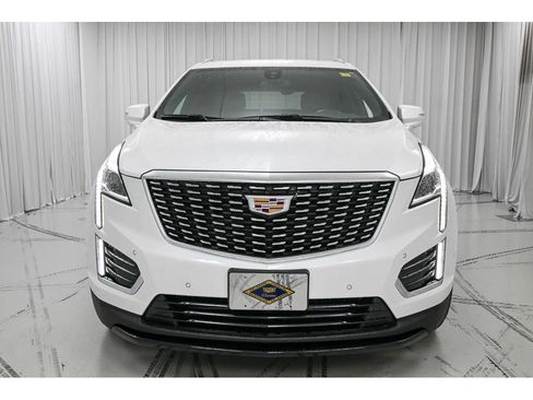 Certified 2023 Cadillac XT5 Luxury AWD/4WD image 3