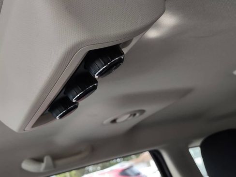 Used 2011 Dodge Journey Mainstreet w/ Popular Equipment Group image 25