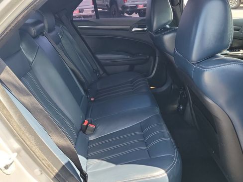 Used 2014 Chrysler 300 S RWD image 27