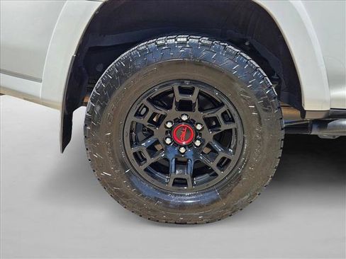 Used 2024 Toyota 4Runner TRD Off-Road Premium w/ Moonroof Package AWD/4WD image 22