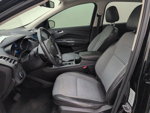 Used 2017 Ford Escape Titanium FWD image 4