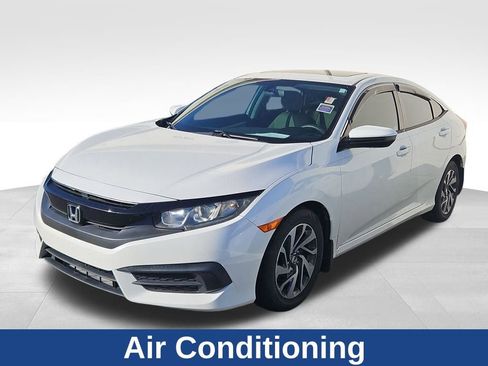 Used 2017 Honda Civic EX image 3