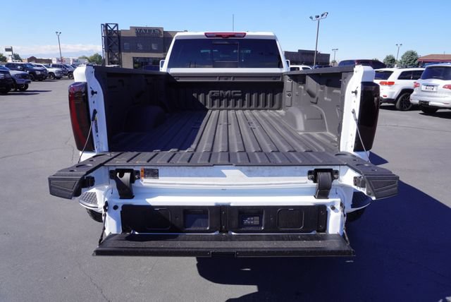 Used 2026 GMC Sierra 3500 Denali Ultimate AWD/4WD image 12
